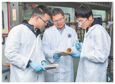 1769485418325988.jpg 000.jpg